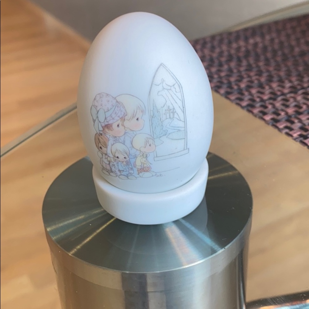 Precious Moments Figurine